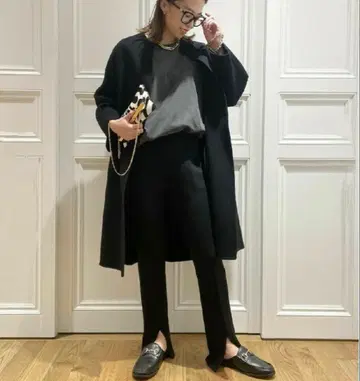 MADISONBLUE 매디슨 블루 보틀넥 비버 코트 블랙 택 포함