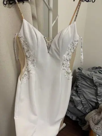 AngelR M 화이트 드레스