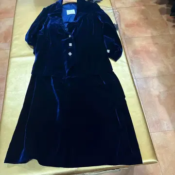 고급 맞춤 의류 테일러드 실크 벨로아 셋업 새상품급