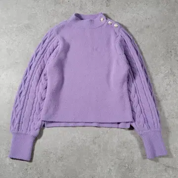 [ 새상품급 ] PINKY&DIANNE 소매 케이블 니트탑 38