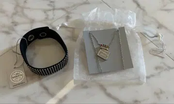 Swarovski 목걸이와 팔찌 세트