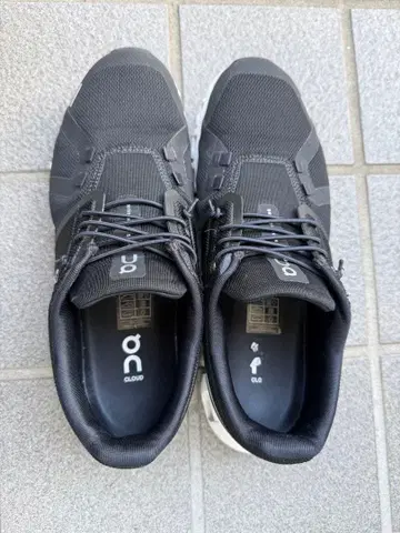 on 남성용 스니커즈