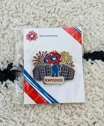 오사카 만박 미야쿠미야쿠 핀 배지