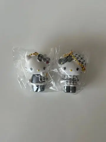 헬로키티 시크릿 마스코트 참 흑백 걸리시 쌍둥이 코디