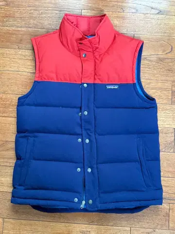 patagonia 파타고니아 다운 베스트 빨간색/네이비