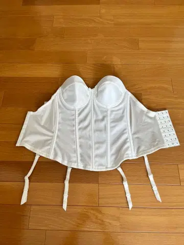 화이트 코르셋 브라이덜 이너 D75