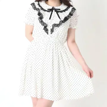 Ank Rouge 도트 프릴 퍼프 원피스