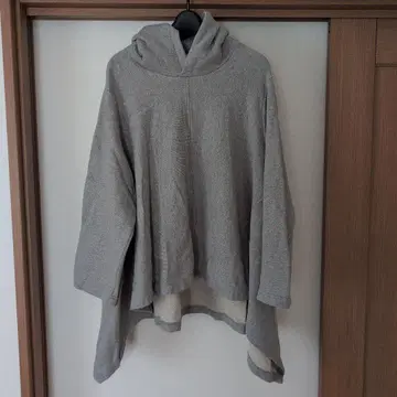 비어즐리 판초 후드티