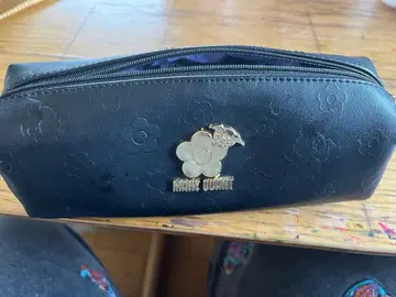 MARYQUANT 산리오 콜라보 쿠로미 펜 케이스