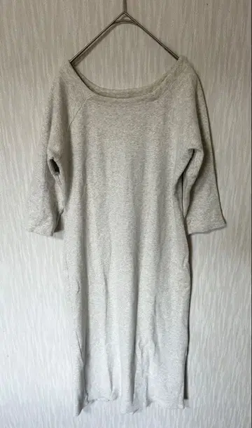 그레이 7부 소매 라운드넥 원피스