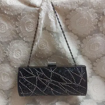 비즈 장식 블랙 클러치백 미사용품
