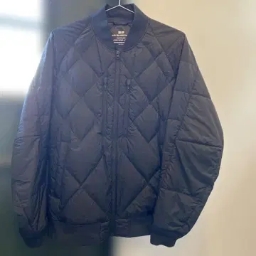 UNIQLO 화이트 마운티니어링 자켓