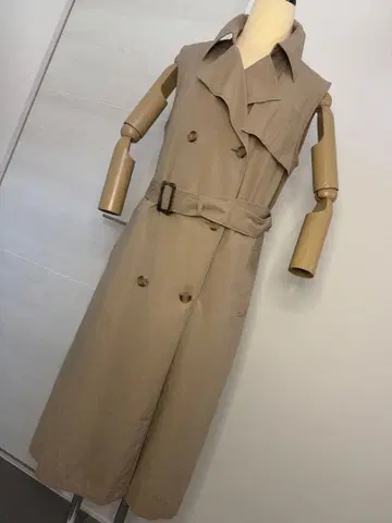 트렌치코트풍 베스트 UNIQLO x JWAnderson 콜라보