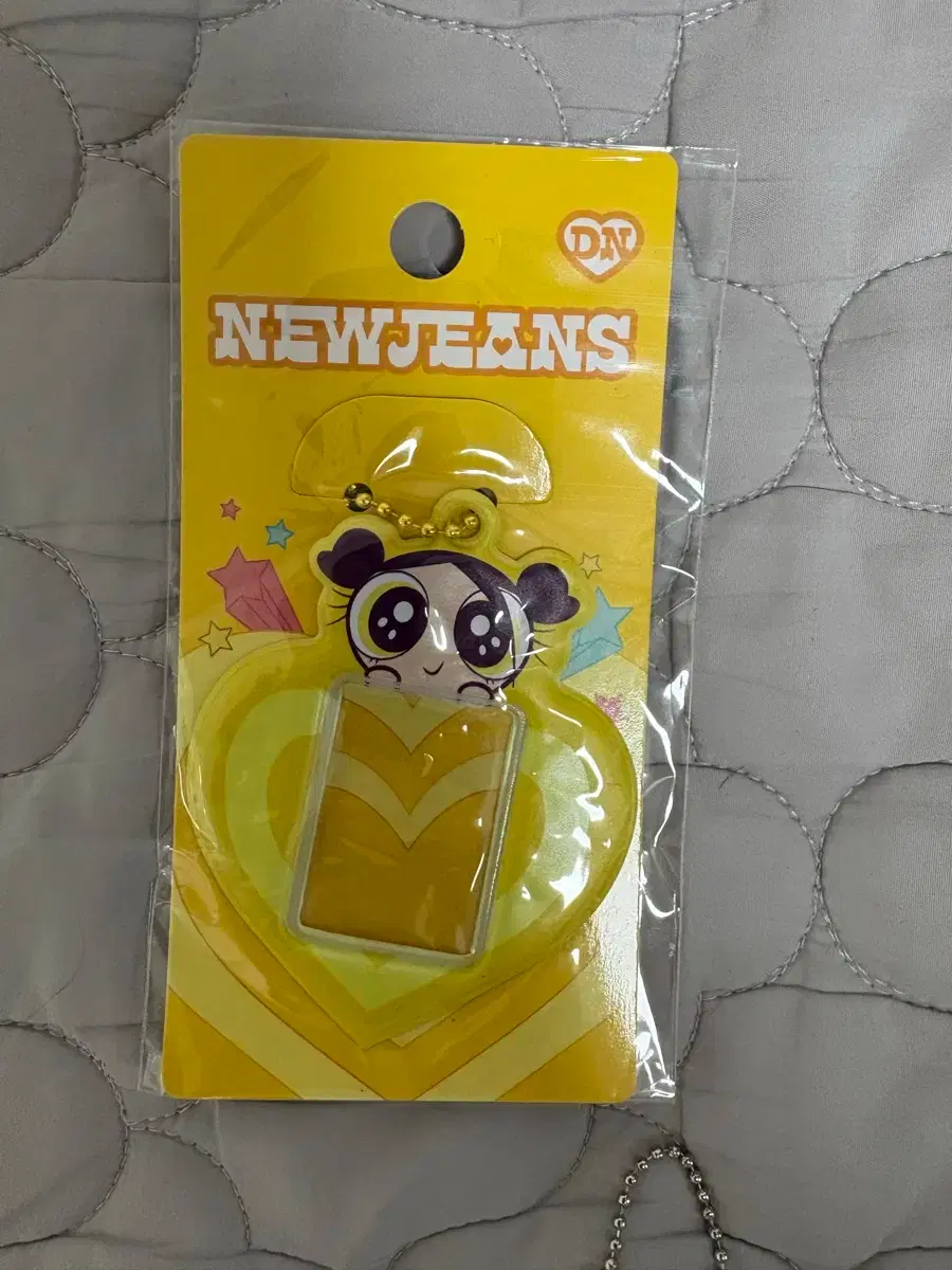 NewJeans character ID photo binder