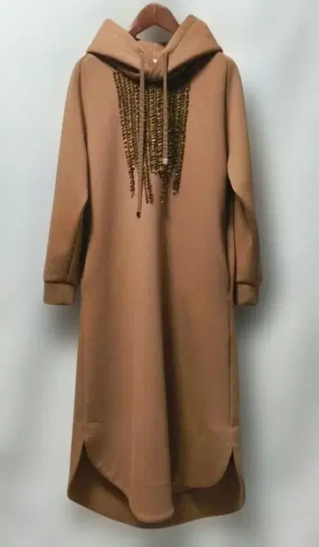 [ 고품질 ] 후드 부착 종이상자 니트 브라운 원피스