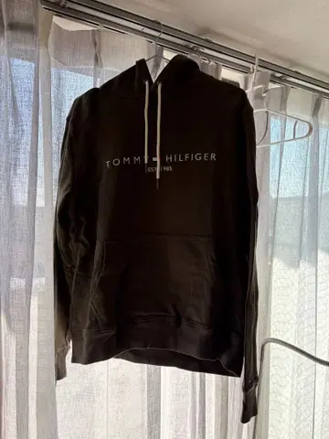 TOMMY HILFIGER 후드 부착 후드티