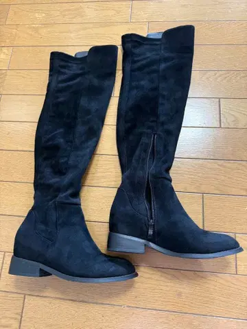 세실 맥비 블랙 스웨이드 롱 니하이 부츠