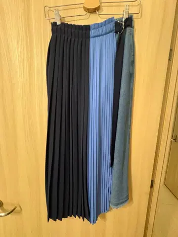 Editt by YECCA VECCA 플리츠 스커트 네이비 파랑 데님