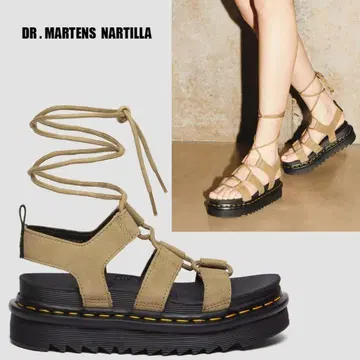 닥터마틴 레이스업 샌들