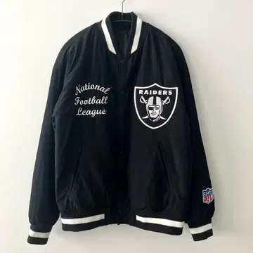 GU x NFL RAIDERS 스타디움 자켓 블랙 M