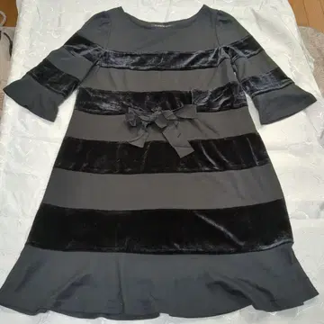 STRAWBERRY-FIELDS 스트라이프 원피스 7부 소매