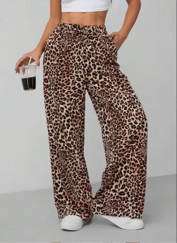 [ 신 ] 스트레이트 팬츠 레오파드 무늬 노브랜드