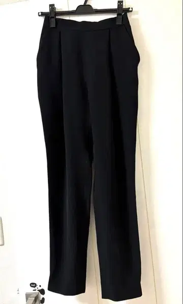 [ 새상품급! ] 엔폴드 테이퍼드 팬츠 36 사이즈 블랙