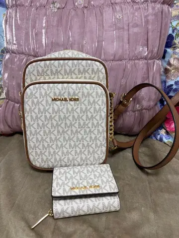 MICHAEL KORS 숄더백과 지갑 세트