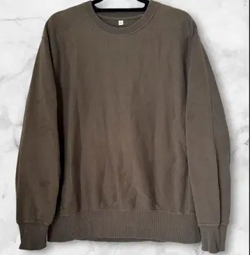 지유 다크 브라운 크루넥 트레이닝복 L 사이즈