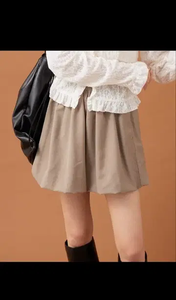 mystic T/R 벌룬 스커트 컬러: 베이지 사이즈: F