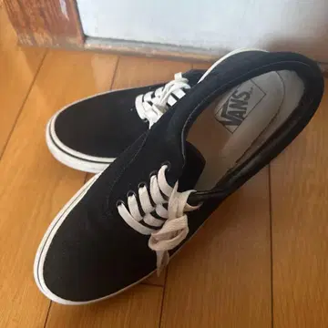 VANS 블랙 스니커즈