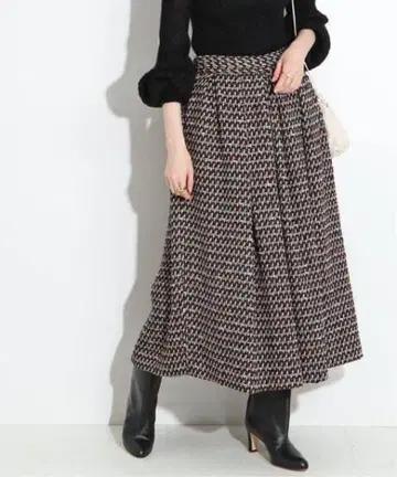 IENA LA BOUCLE 트위드 턱 스커트