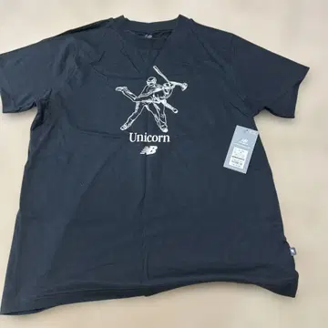 New Balance Unicorn 오타니 쇼헤이 T셔츠 블랙