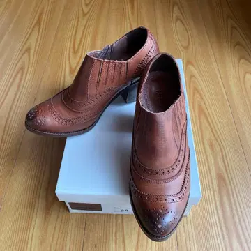 라보키고시 웍스 윙팁 숏 부티