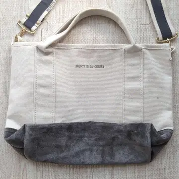 마운틴 다 체리 토트백 아이보리/그레이