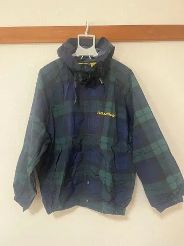 Nautica 그린 계열 체크 나일론 자켓