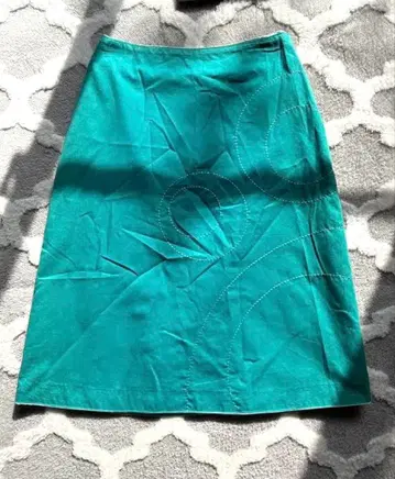 터콰이즈 디자인 타이트 스커트 M 사이즈