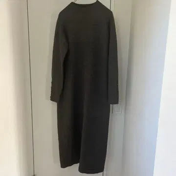 마차트 MACHATT 롱 니트 원피스 카키 그레이