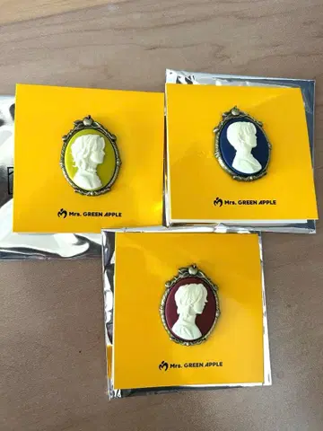 미세스 바벨탑 랜덤 가챠 카메오 핀즈 컴플리트