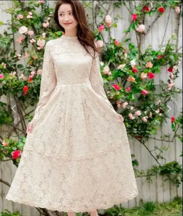 [11/14까지 판매] 에밀리아 위즈 롱 슬리브 레이스 원피스 S 사이즈