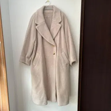 새상품급 스나이델 샤기 롱 코트 베이지