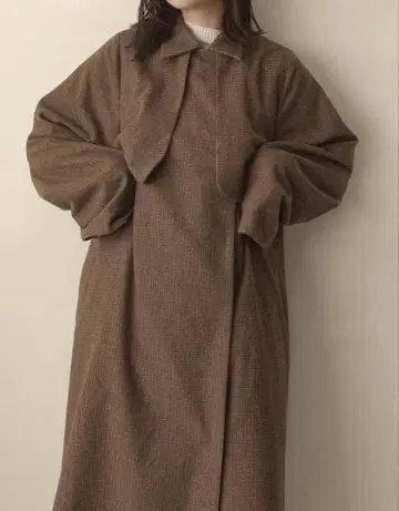 Alumu 브라운 체크 롱 코트