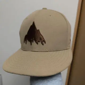 Burton 베이지 야구 모자