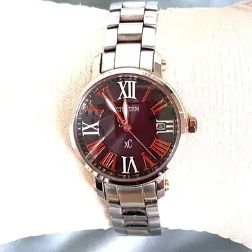 새상품급 레어 크로시 xC H010 전파 솔라 블랙 다이얼 작동품