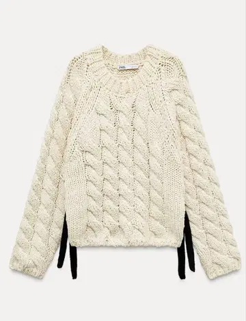 [택 포함 새상품] ZARA 케이블 니트 스웨터 사이드 디자인이 귀여운