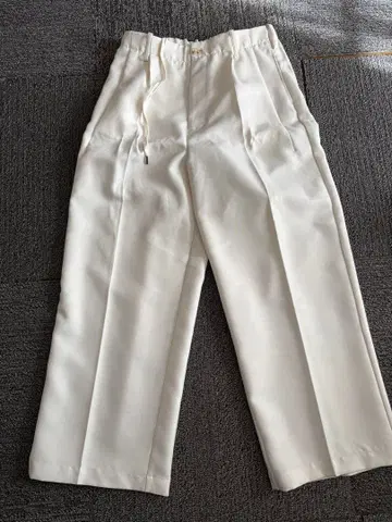 CONFIRM 화이트 와이드 레그 슬랙스