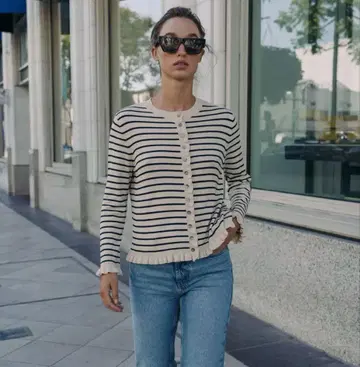 미사용 2025aw ZARA 프릴 트리밍 니트 가디건