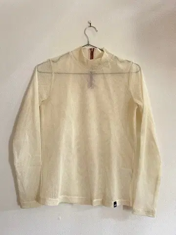 PAMEO POSE(파메오 포즈) 메쉬 하이넥 상의 화이트