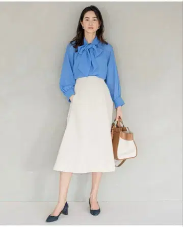 쿠미쿄쿠 사이즈 6 베이지 플레어 스커트 허리밴딩