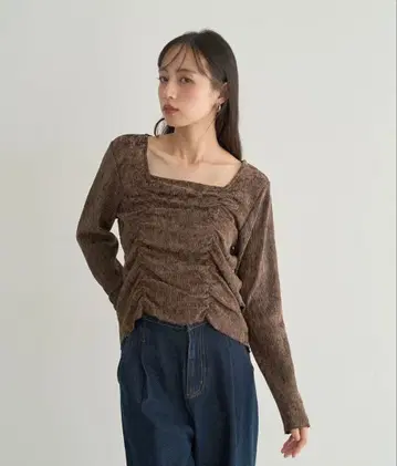 플리츠 벨로아풍 개더 풀오버